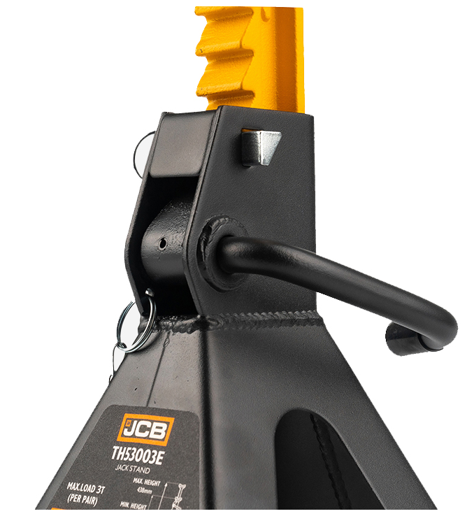 komplekt-stoiki-za-avtomobil-3-tona-jcb-th53003e-3