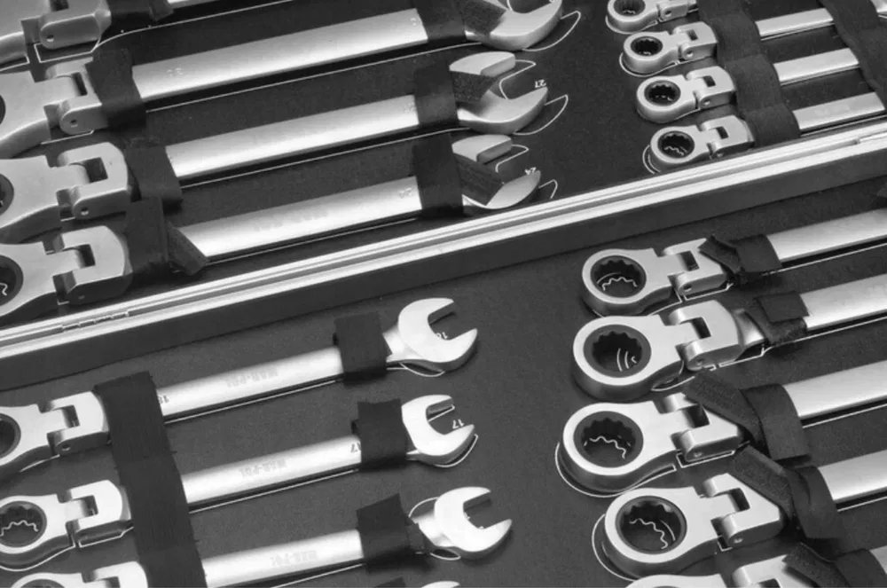 Звездогаечни чупещи тресчотни ключове 6-32мм в куфар Stahlmayer